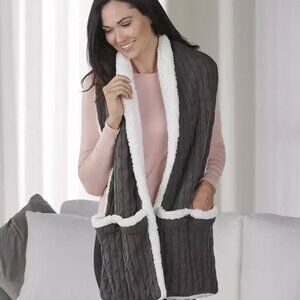 Huggle Scarf | Grey Ultra-Plush Scarf